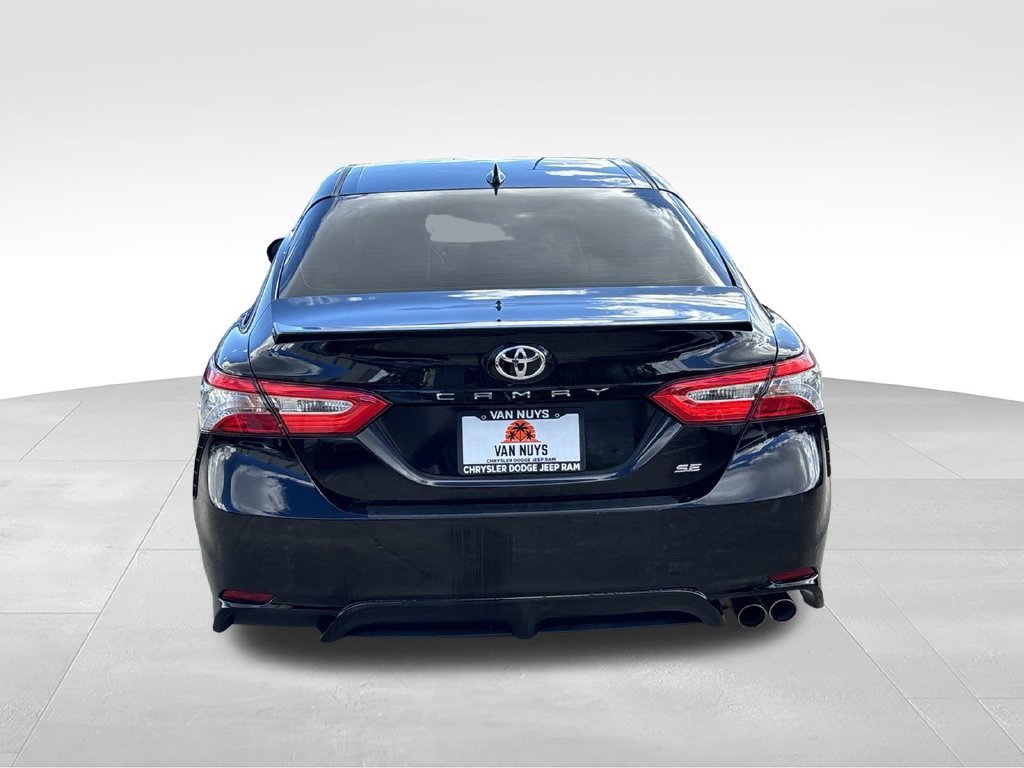 Used 2019 Toyota Camry SE w/ Carpet Mat Package FWD image 5