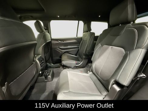 New 2025 Jeep Grand Cherokee L Laredo w/ Luxury Tech Group I image 11