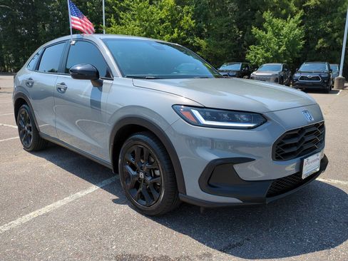 Used 2024 Honda HR-V Sport image 2