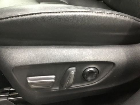 Used 2024 Toyota Grand Highlander Limited image 7