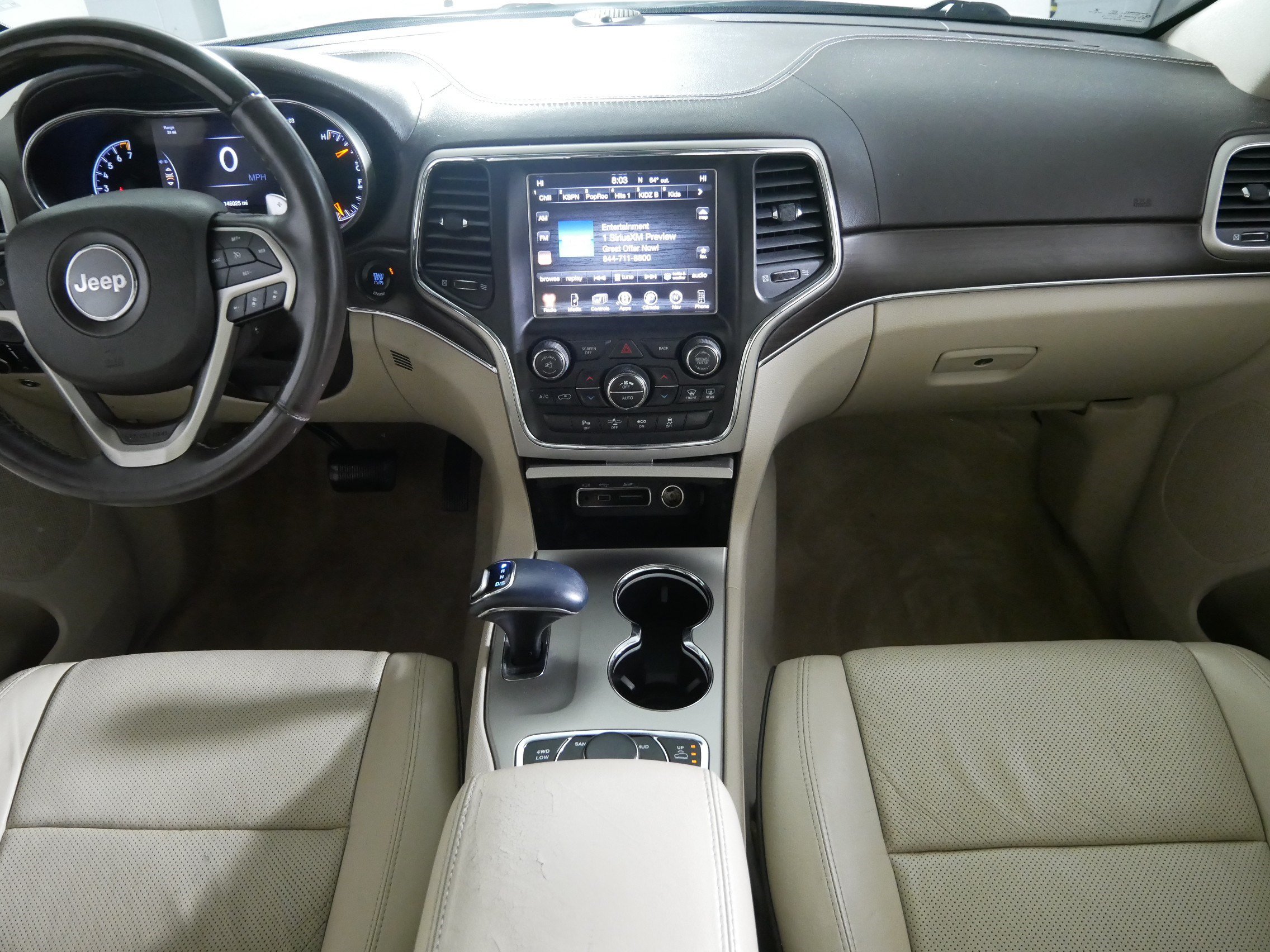 Used 2015 Jeep Grand Cherokee Overland w/ Advanced Technology Group AWD/4WD image 10
