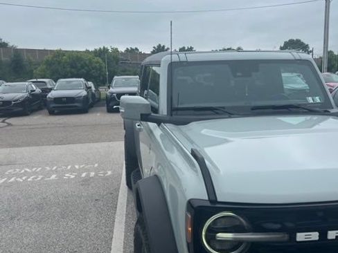 Used 2024 Ford Bronco Outer Banks AWD/4WD image 4