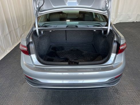 Used 2022 Volkswagen Jetta S image 28