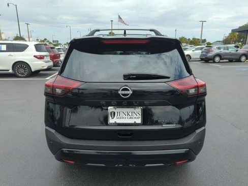 Certified 2023 Nissan Rogue SV w/ SV Premium B Package AWD/4WD image 7