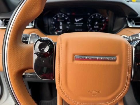 Used 2019 Land Rover Range Rover Velar R-Dynamic SE image 34