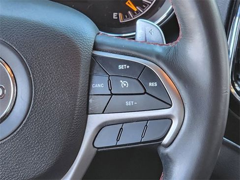 Used 2019 Jeep Grand Cherokee Trailhawk image 32