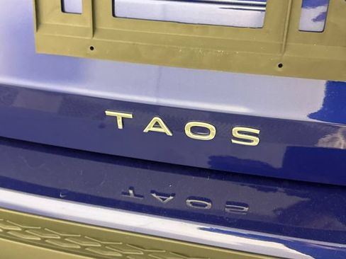 Used 2024 Volkswagen Taos S FWD image 18