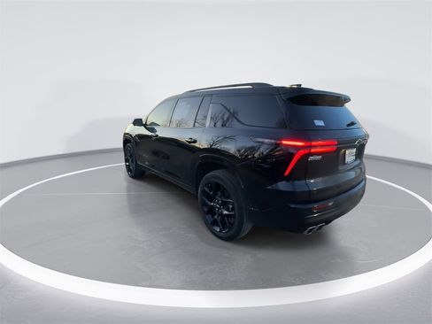 Used 2024 Chevrolet Traverse RS image 6