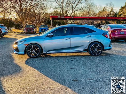 Used 2020 Honda Civic Sport Touring image 5