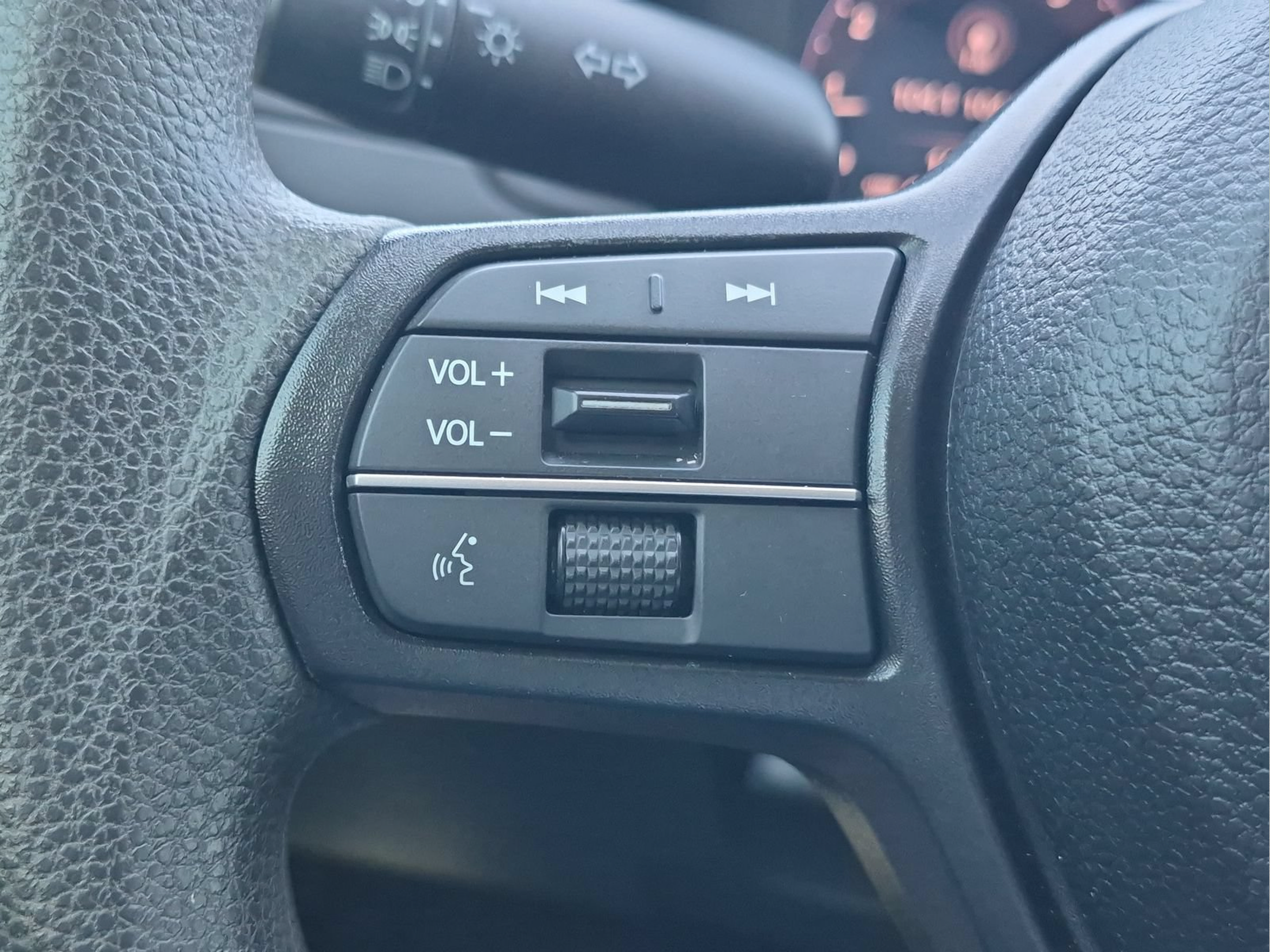Certified 2025 Honda Accord SE image 13