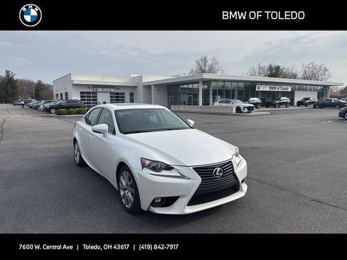 Used 2016 Lexus IS 300 AWD w/ Premium Package image 1