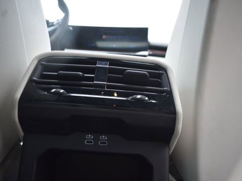 Used 2024 BMW i5 eDrive40i image 30