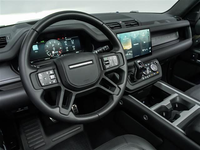 Used 2025 Land Rover Defender 110 X AWD/4WD image 16