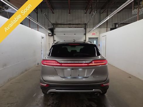 Used 2017 Lincoln MKC Select w/ Select Plus Package AWD/4WD image 4