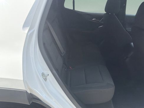Used 2025 Chevrolet Equinox LT AWD/4WD image 25