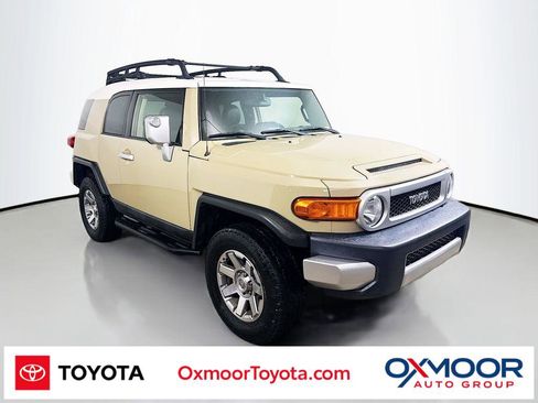 Used 2014 Toyota FJ Cruiser 4WD w/ Upgrade Package image 1