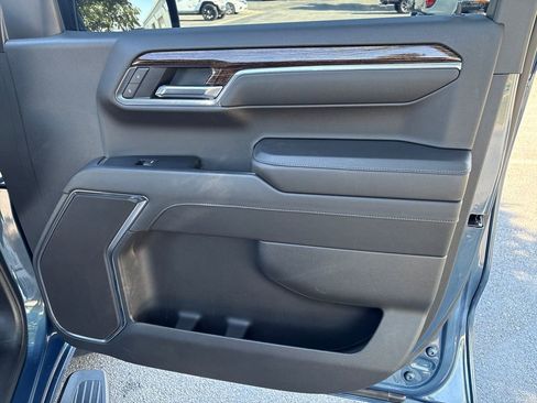 Certified 2024 GMC Sierra 1500 Elevation w/ LPO, Elevation Black Package AWD/4WD image 40
