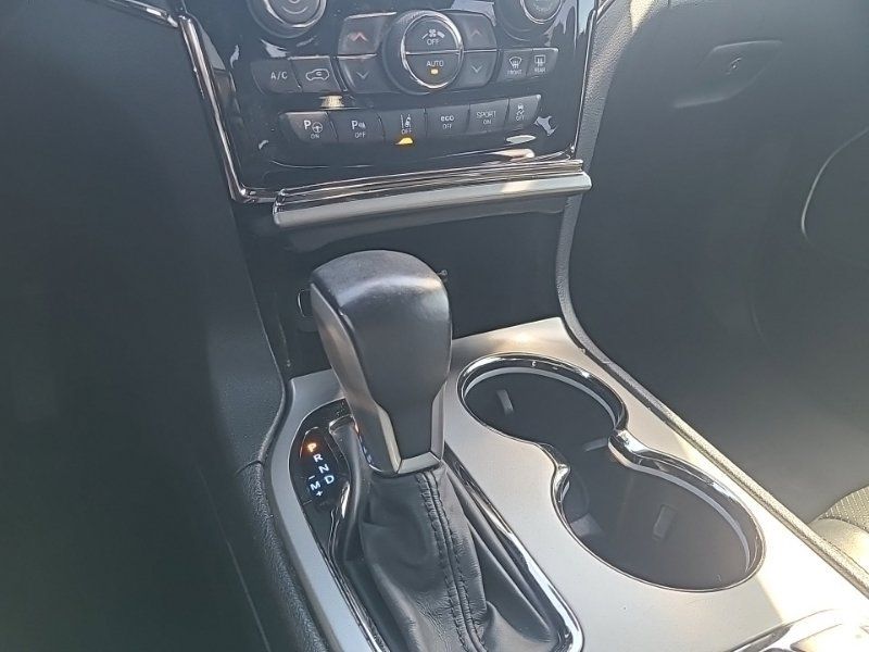 Used 2019 Jeep Grand Cherokee High Altitude AWD/4WD image 16