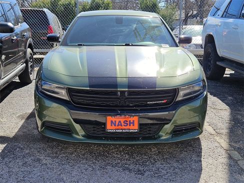 Used 2020 Dodge Charger SXT w/ Blacktop Package image 5
