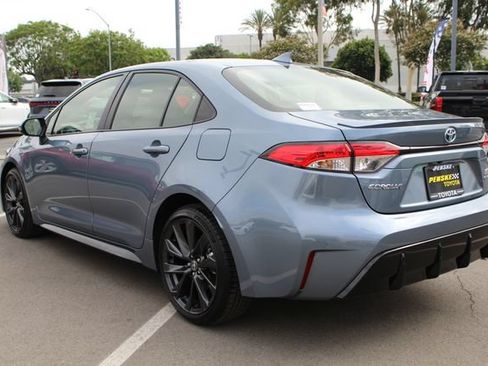 Certified 2025 Toyota Corolla SE FWD image 13
