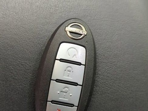 Used 2024 Nissan Murano SV image 14