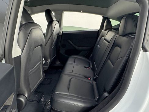 Used 2023 Tesla Model Y Long Range image 40