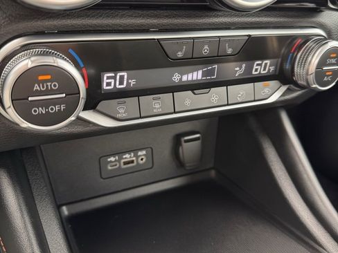 Used 2022 Nissan Sentra SR w/ SR Premium Package image 20