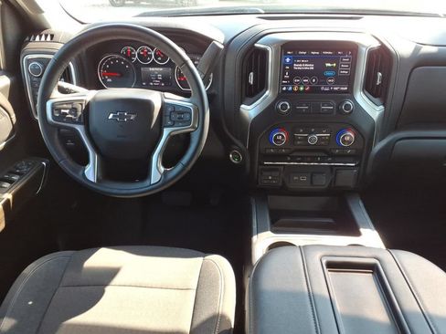Used 2021 Chevrolet Silverado 1500 LT Trail Boss w/ Convenience Package II AWD/4WD image 17
