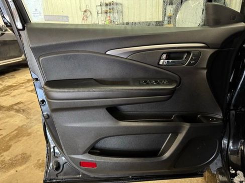 Used 2022 Honda Pilot Special Edition image 12