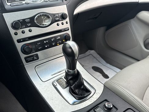 Used 2009 INFINITI G37 x Sedan AWD/4WD image 28