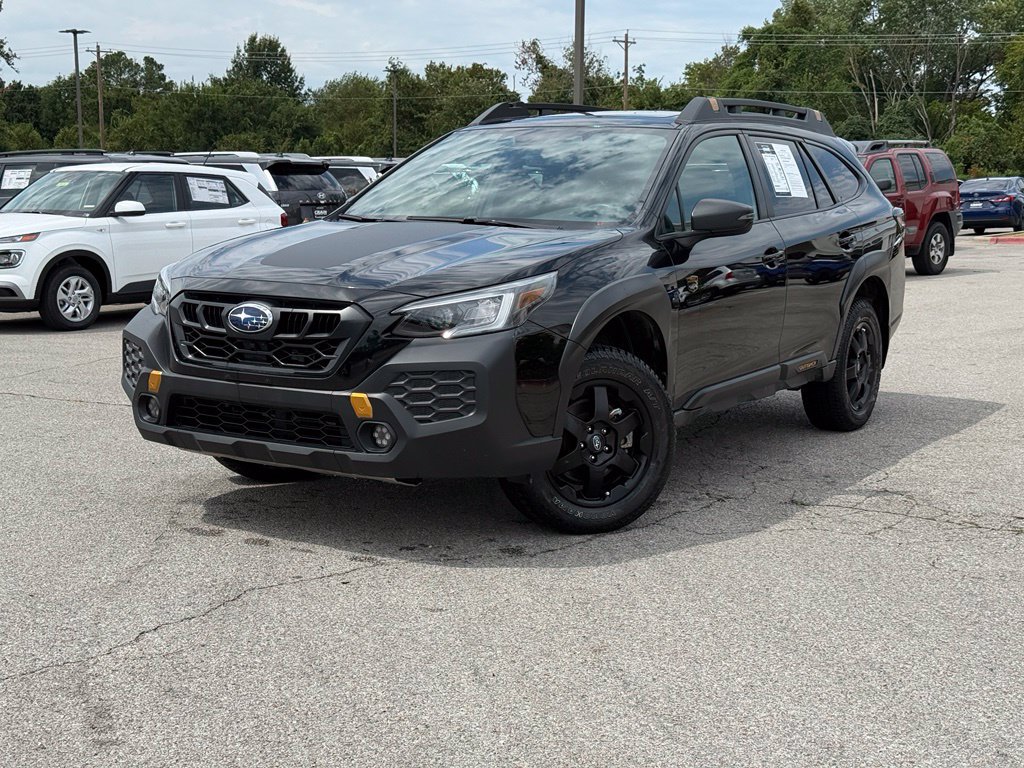 Used 2025 Subaru Outback Wilderness AWD/4WD image 3