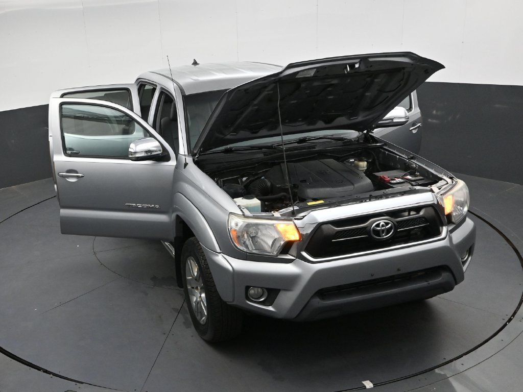 Used 2015 Toyota Tacoma 4x4 Double Cab w/ Limited Package image 41