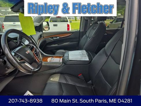 Used 2018 Cadillac Escalade ESV Premium Luxury AWD/4WD image 25