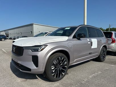 New 2026 Volvo XC90 T8 Ultra w/ Protection Package Premier