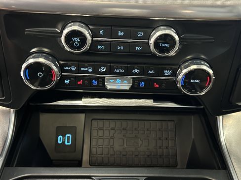 Used 2024 Ford F150 Platinum w/ Equipment Group 703A Plus image 34