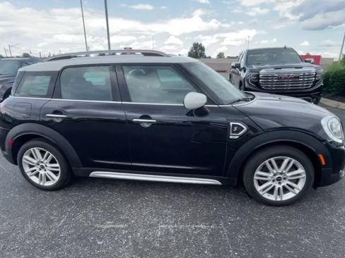 Used 2023 MINI Cooper Countryman S FWD image 2
