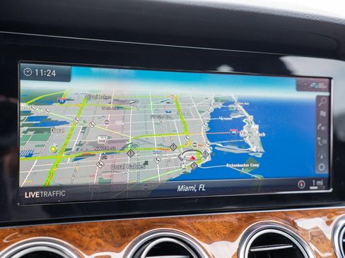 Used 2019 Mercedes-Benz E 300 4MATIC w/ Premium 1 Package image 36