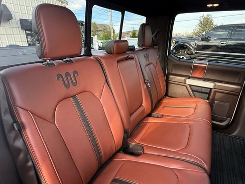Used 2019 Ford F150 King Ranch w/ Equipment Group 601A Luxury AWD/4WD image 39