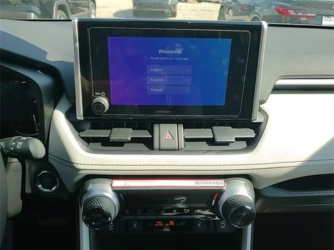 Used 2025 Toyota RAV4 XLE image 17