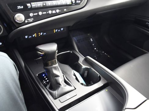 Used 2023 Lexus ES 350 w/ Premium Package image 31