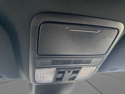 Certified 2025 Honda Odyssey Sport-L image 32