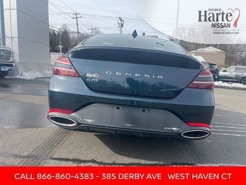 Used 2024 Genesis G70 2.5T RWD image 4