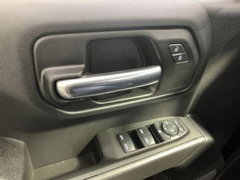 Used 2025 Chevrolet Silverado 1500 Custom w/ Turbomax Blackout Package AWD/4WD image 16