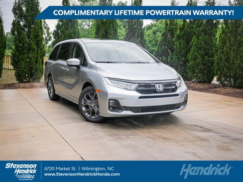 New 2026 Honda Odyssey Touring image 1