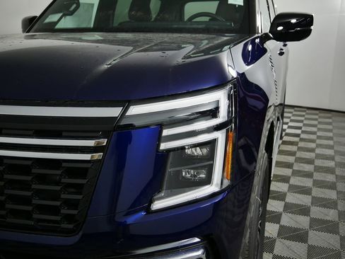 New 2025 Nissan Armada Platinum image 10