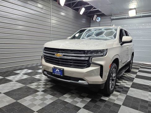 Used 2022 Chevrolet Tahoe LT w/ Luxury Package AWD/4WD image 46