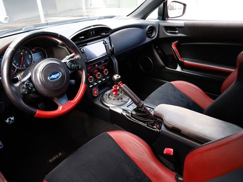 Used 2018 Subaru BRZ tS image 6