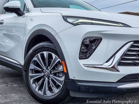 Certified 2024 Buick Envision Preferred AWD/4WD image 3