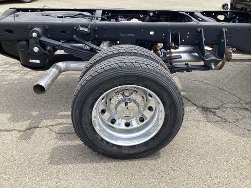 New 2026 RAM 5500 Tradesman w/ Chrome Appearance Group AWD/4WD image 12