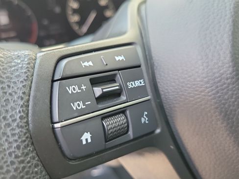 Used 2024 Honda HR-V LX image 24